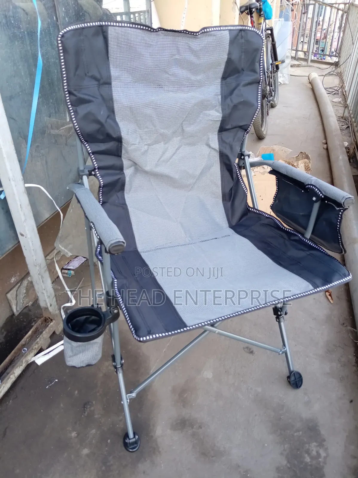 Portable Foldable Traveling Chair With Tumpler Holder