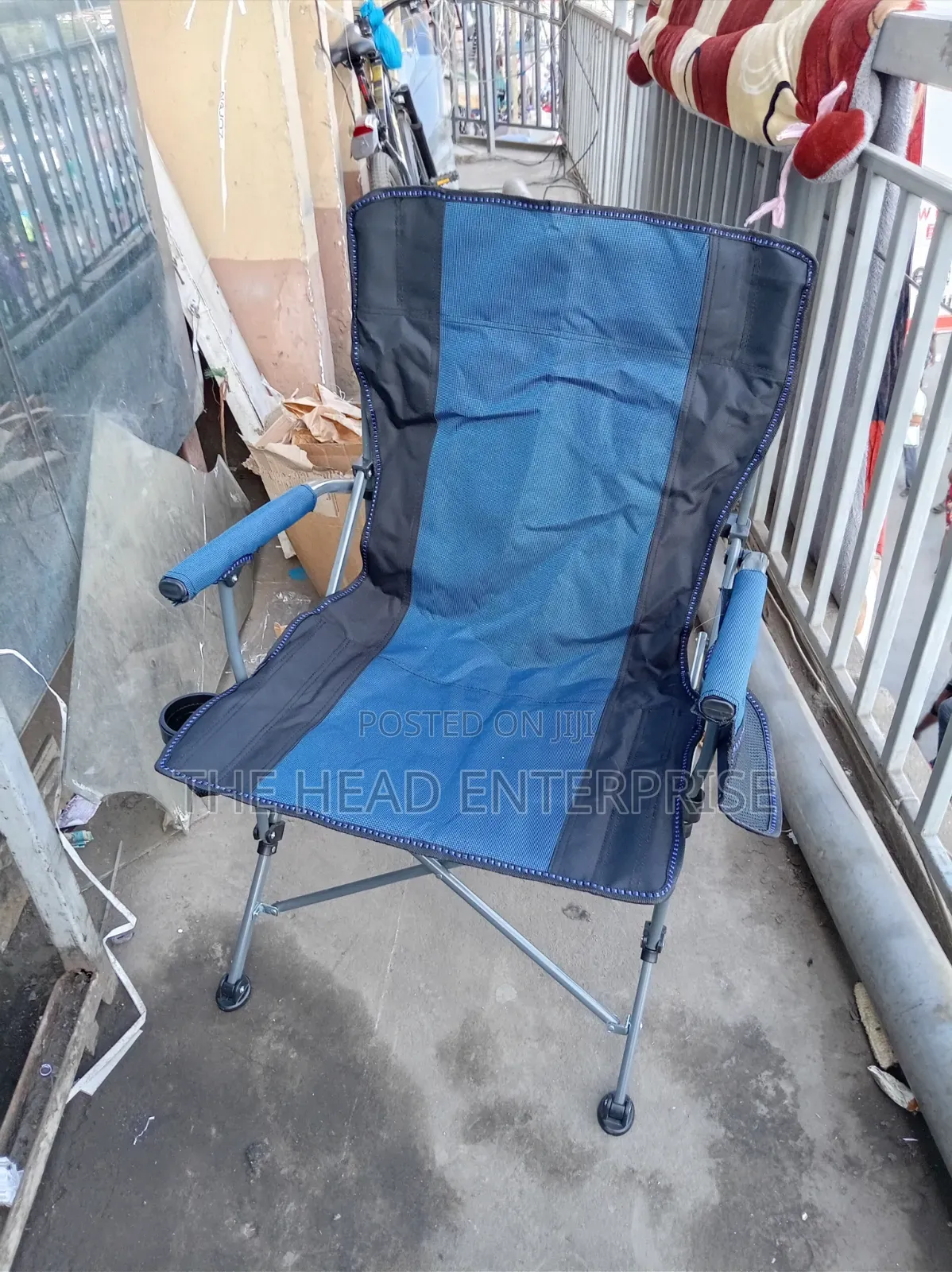 Portable Foldable Traveling Chair With Tumpler Holder