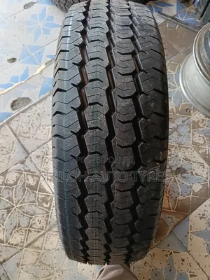 Sunfull 215/70r15c