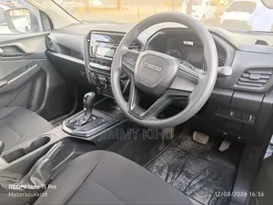 New Isuzu D-MAX 2023 Pearl