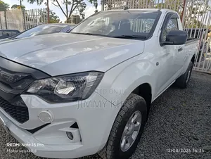 New Isuzu D-MAX 2023 Pearl