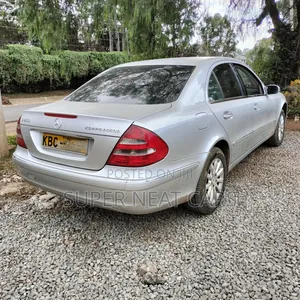 Mercedes-Benz E200 2003 Silver