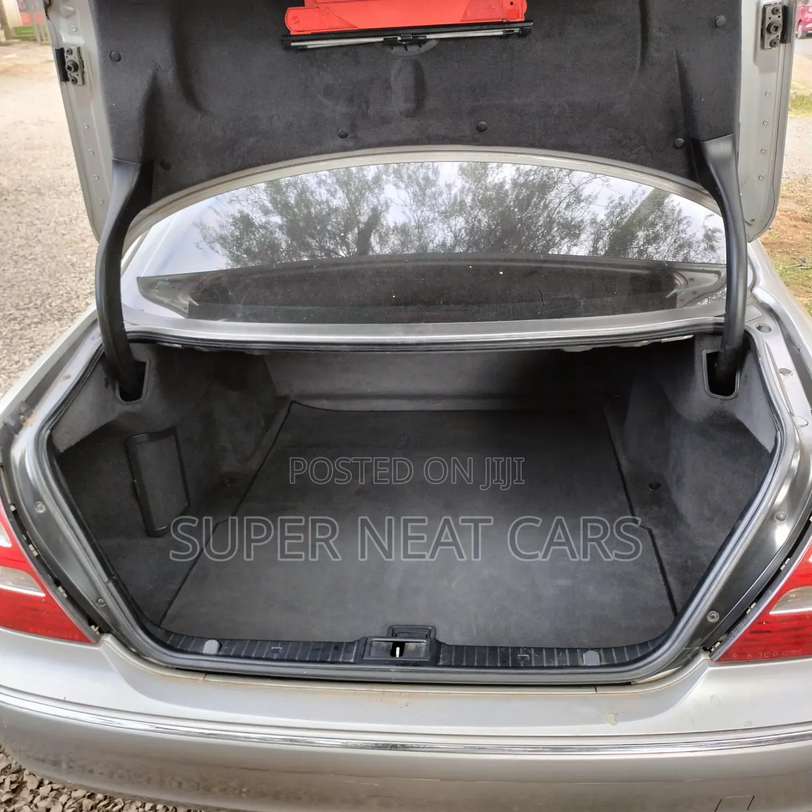 Mercedes-Benz E200 2003 Silver