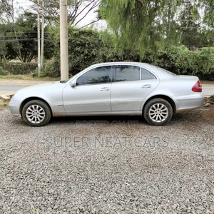 Mercedes-Benz E200 2003 Silver