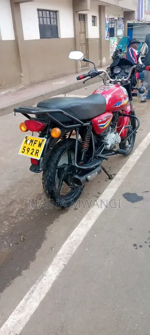 Bajaj Boxer 2021 Red