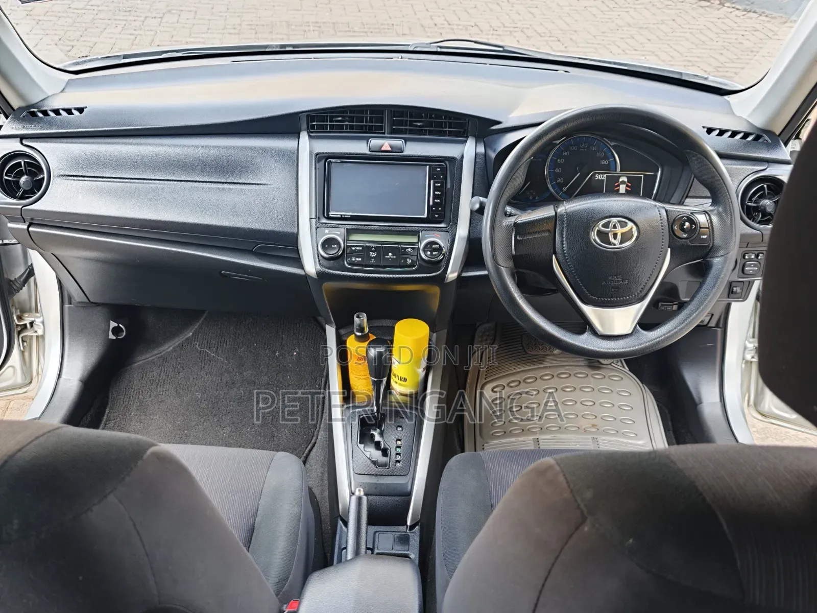 Toyota Corolla Fielder 1.5 Hybrid FWD 2017 Silver