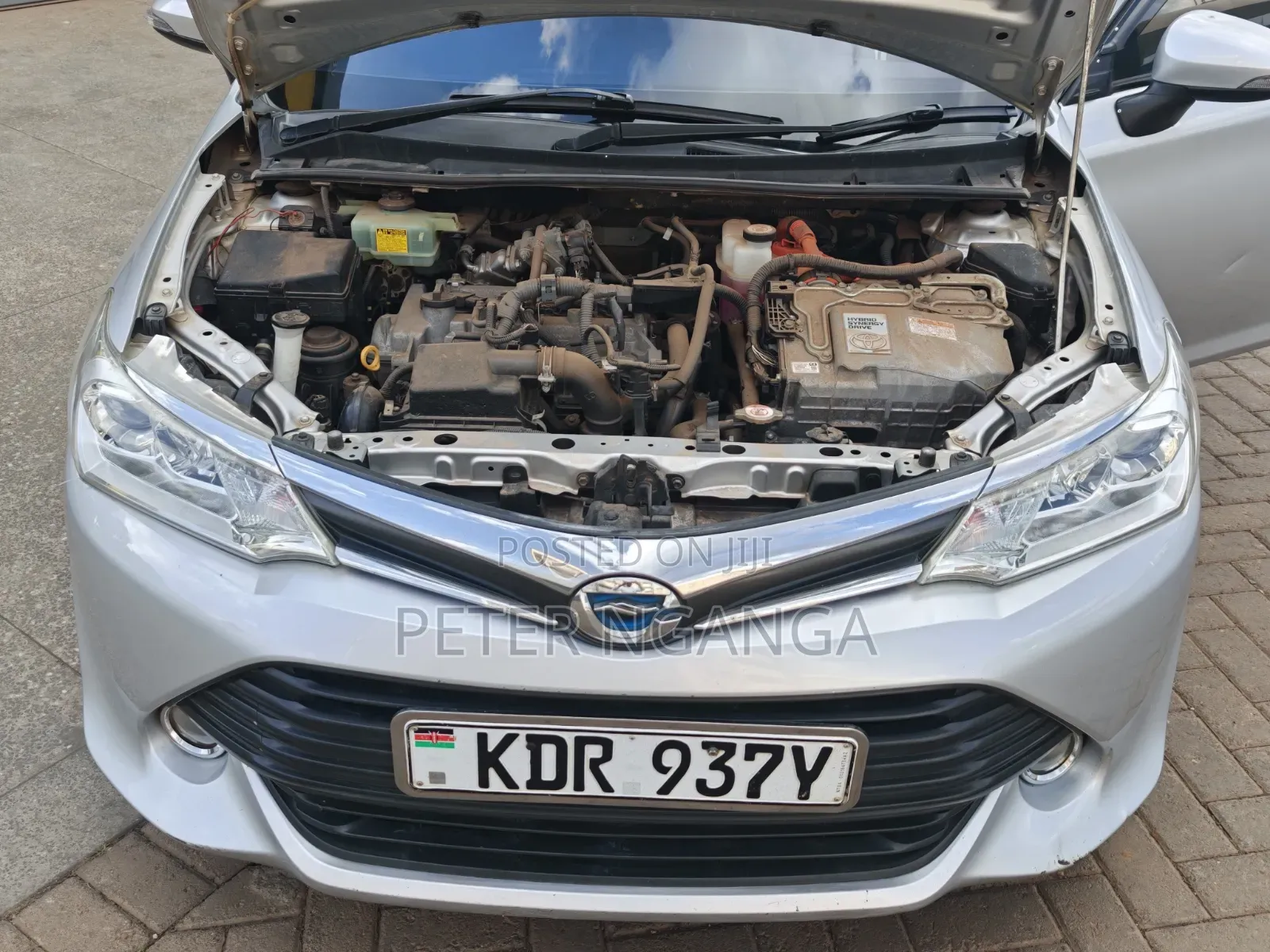 Toyota Corolla Fielder 1.5 Hybrid FWD 2017 Silver