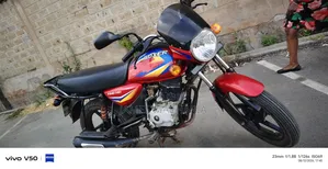 Bajaj Boxer 150 UG 2026 Red