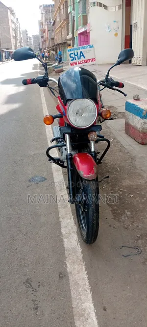 Bajaj Boxer 2021 Red