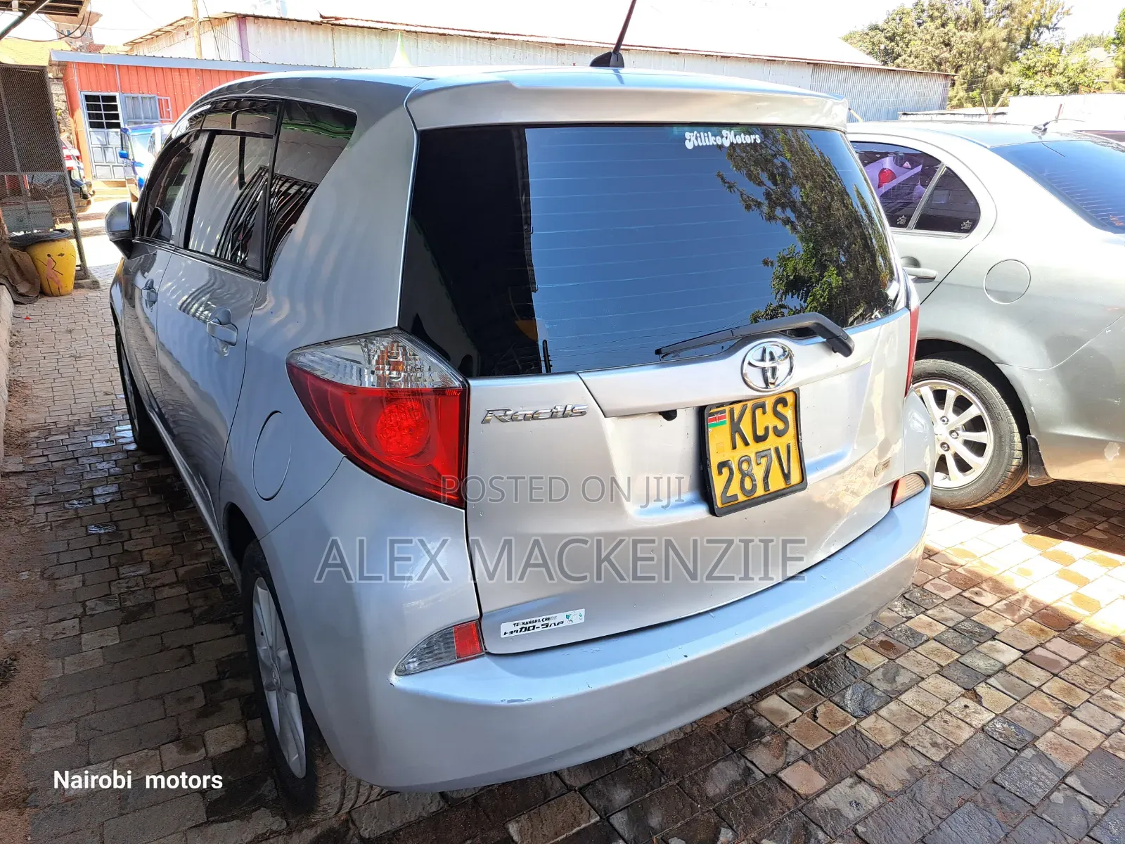 Toyota Ractis 2011 Silver