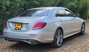 Mercedes-Benz E200 2016 Silver