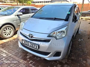 Toyota Ractis 2011 Silver