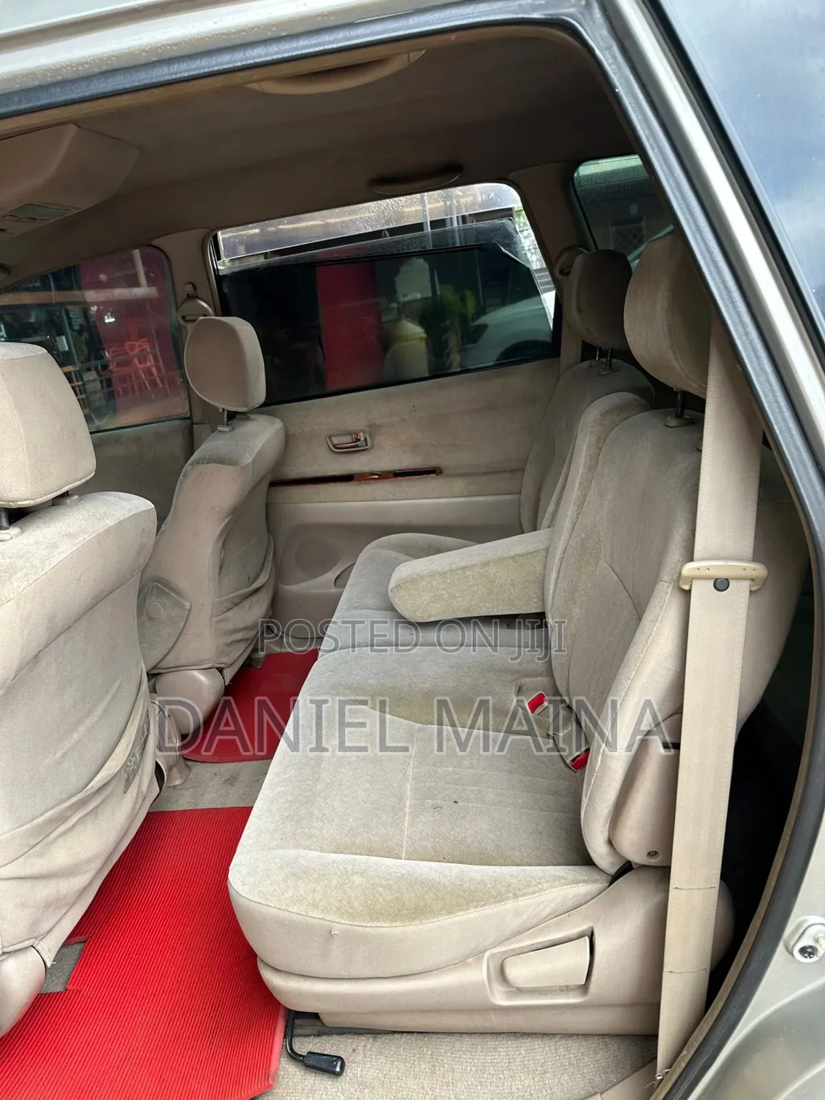 Toyota Gaia 2004 Silver
