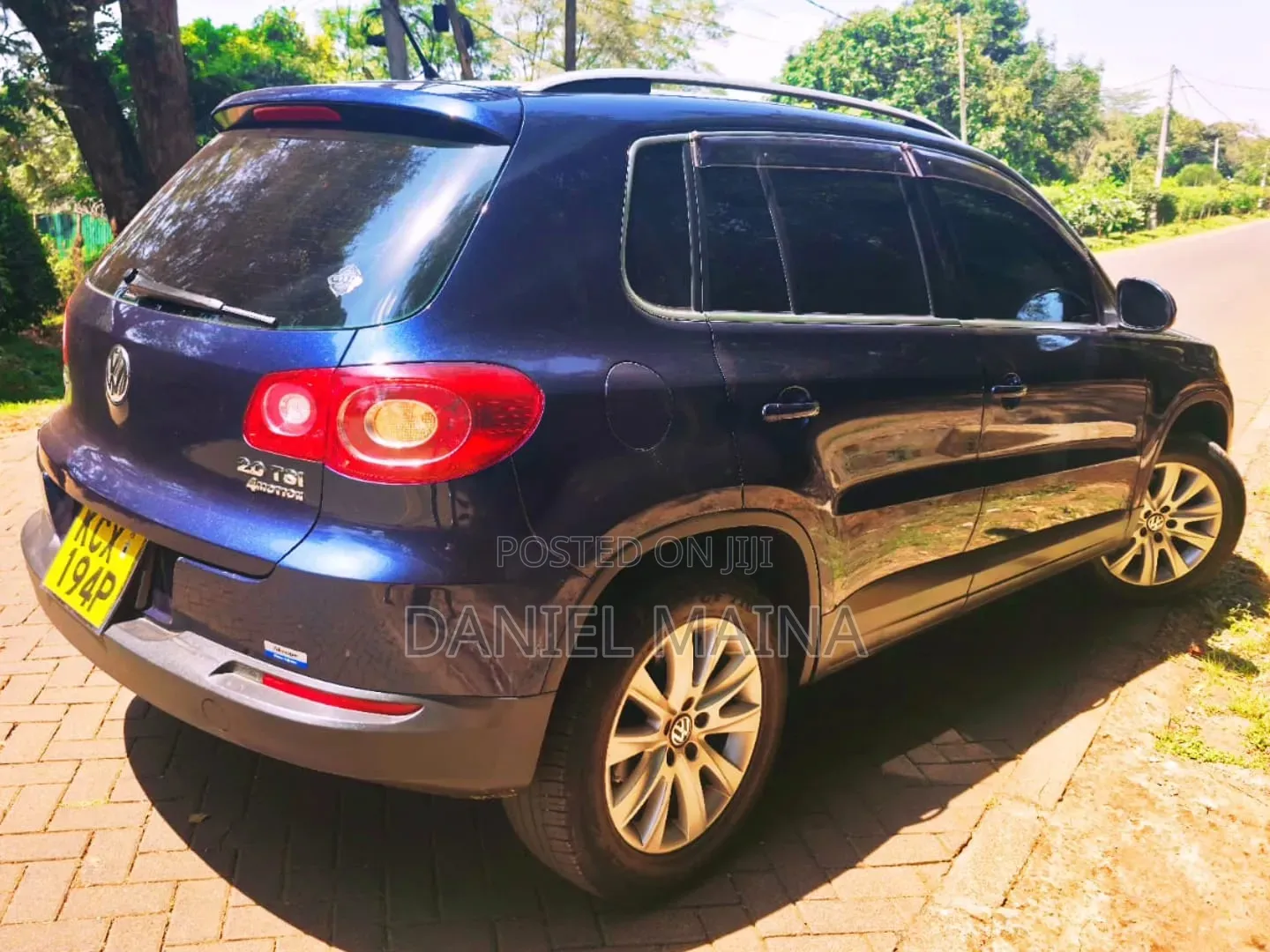 Volkswagen Tiguan 2011 Blue