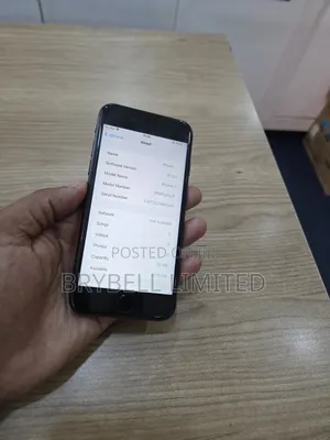 Apple iPhone 7 32 GB Black