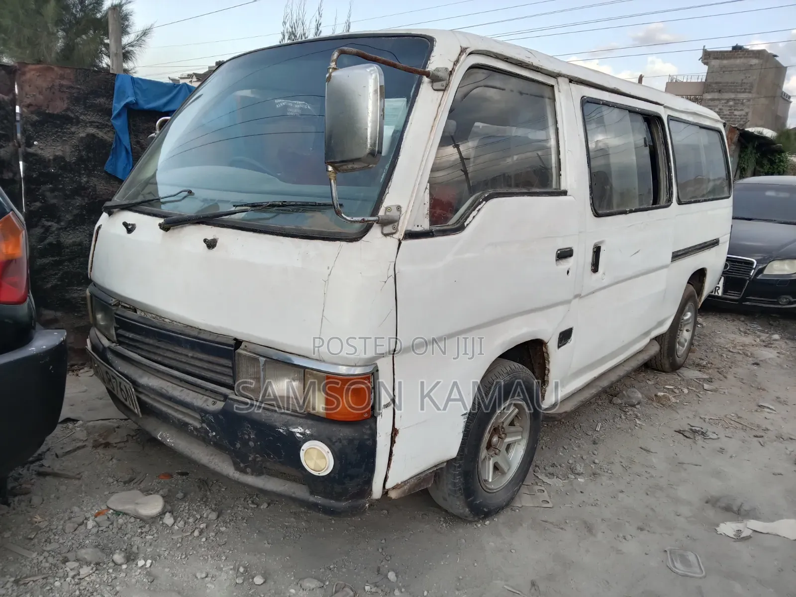 Nissan Caravan (Urvan) 1998 White