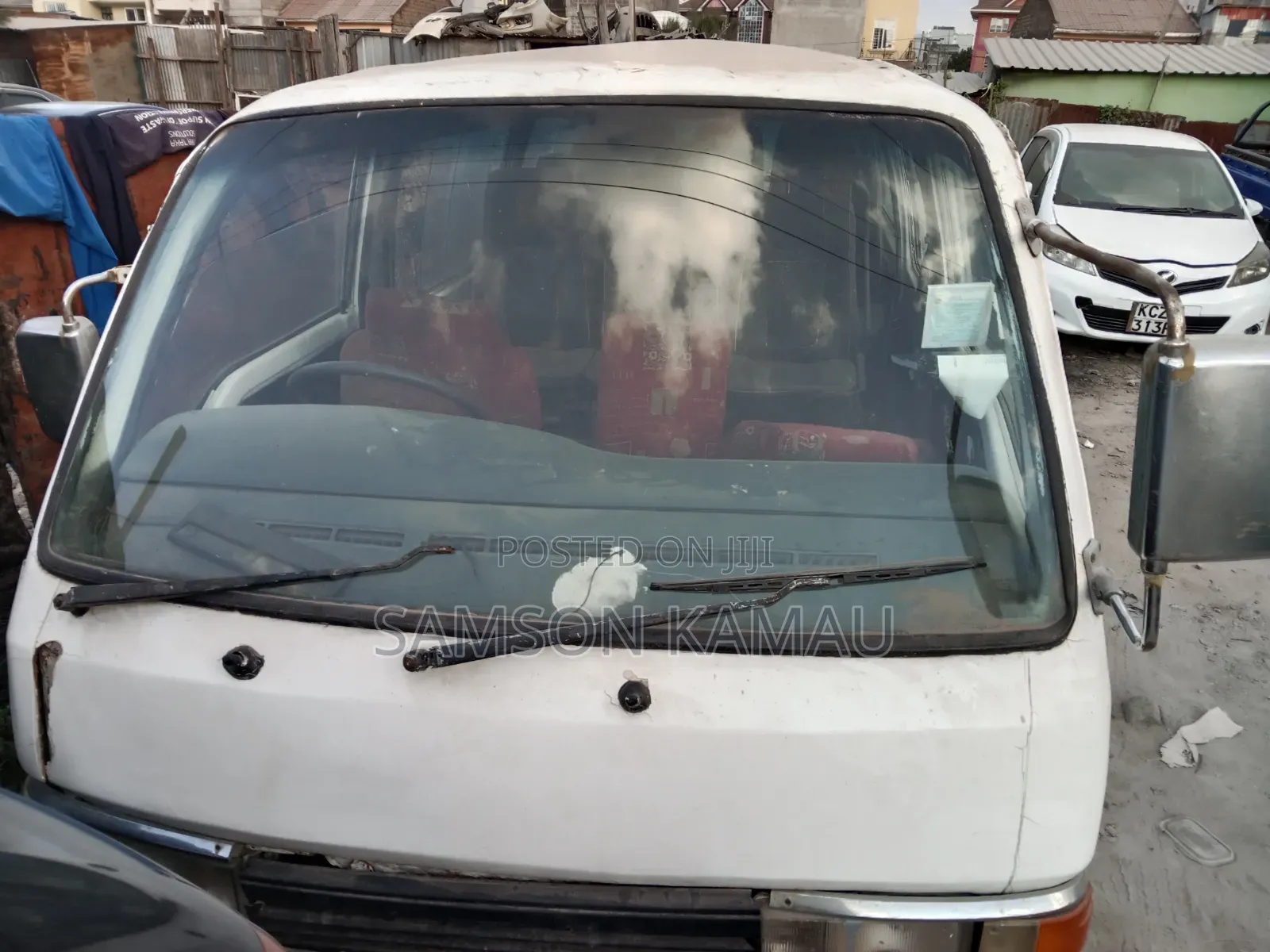 Nissan Caravan (Urvan) 1998 White