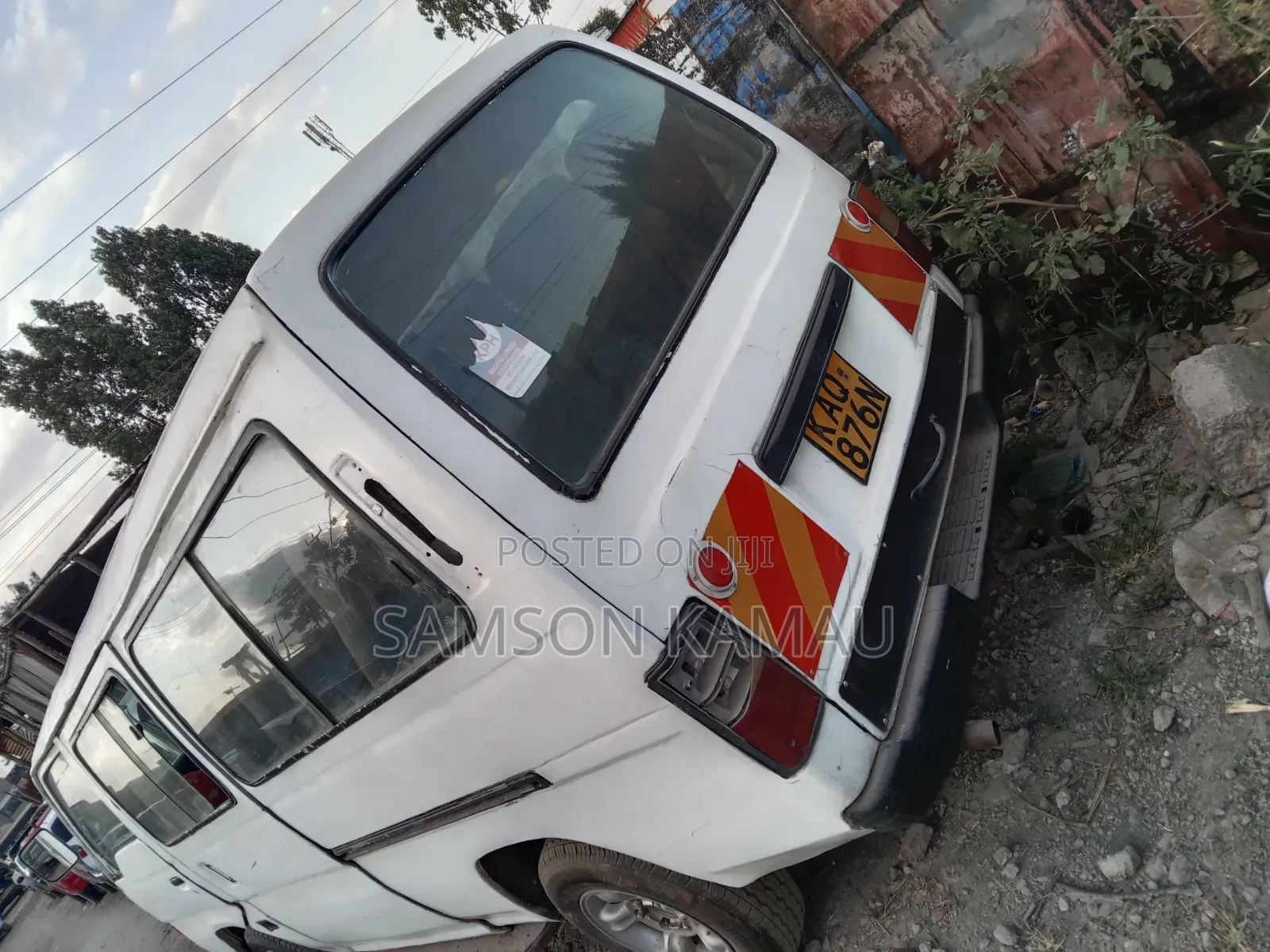 Nissan Caravan (Urvan) 1998 White