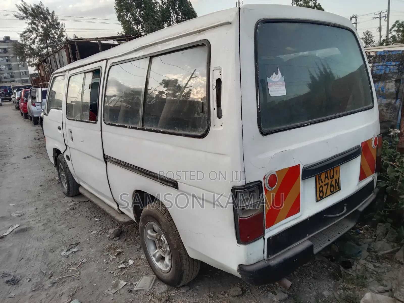 Nissan Caravan (Urvan) 1998 White