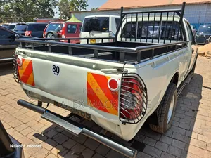 Isuzu D-MAX 2006 White