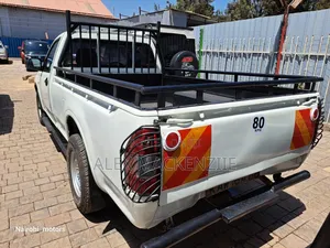 Isuzu D-MAX 2006 White