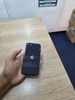 Apple iPhone SE (2020) 64 GB Black