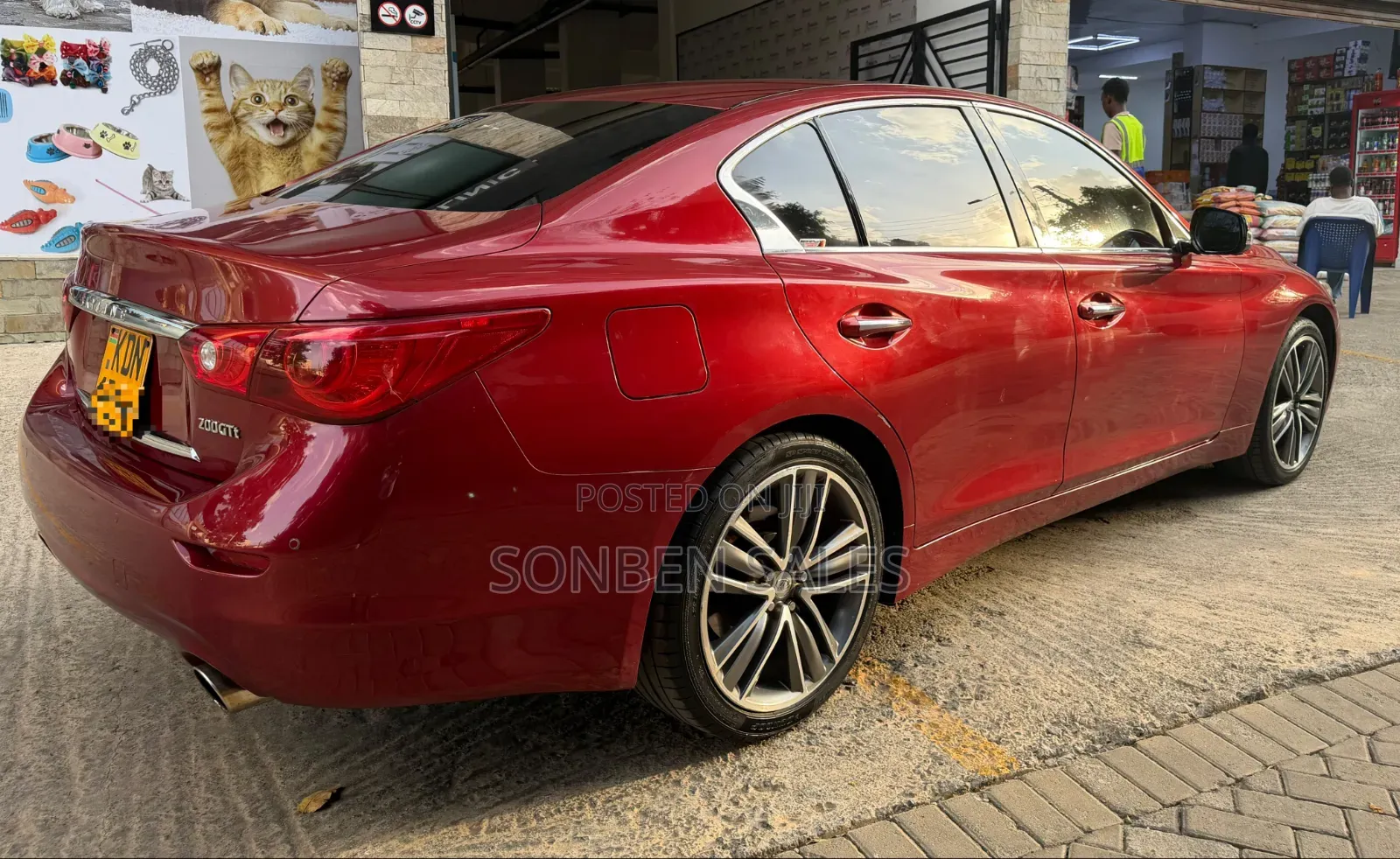 Nissan Skyline 2016 Red
