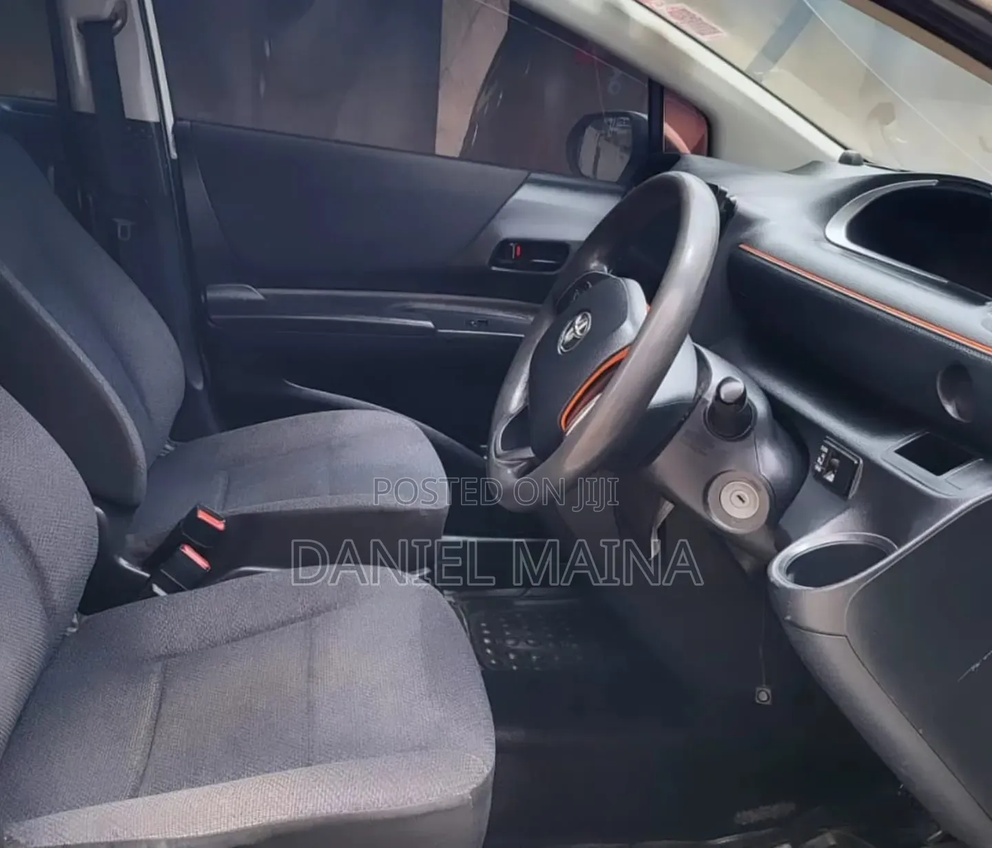 Toyota Sienta 2017 White