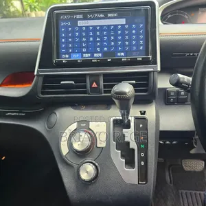 Toyota Sienta 2019 Maroon