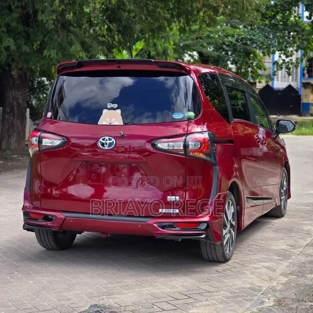 Toyota Sienta 2019 Maroon