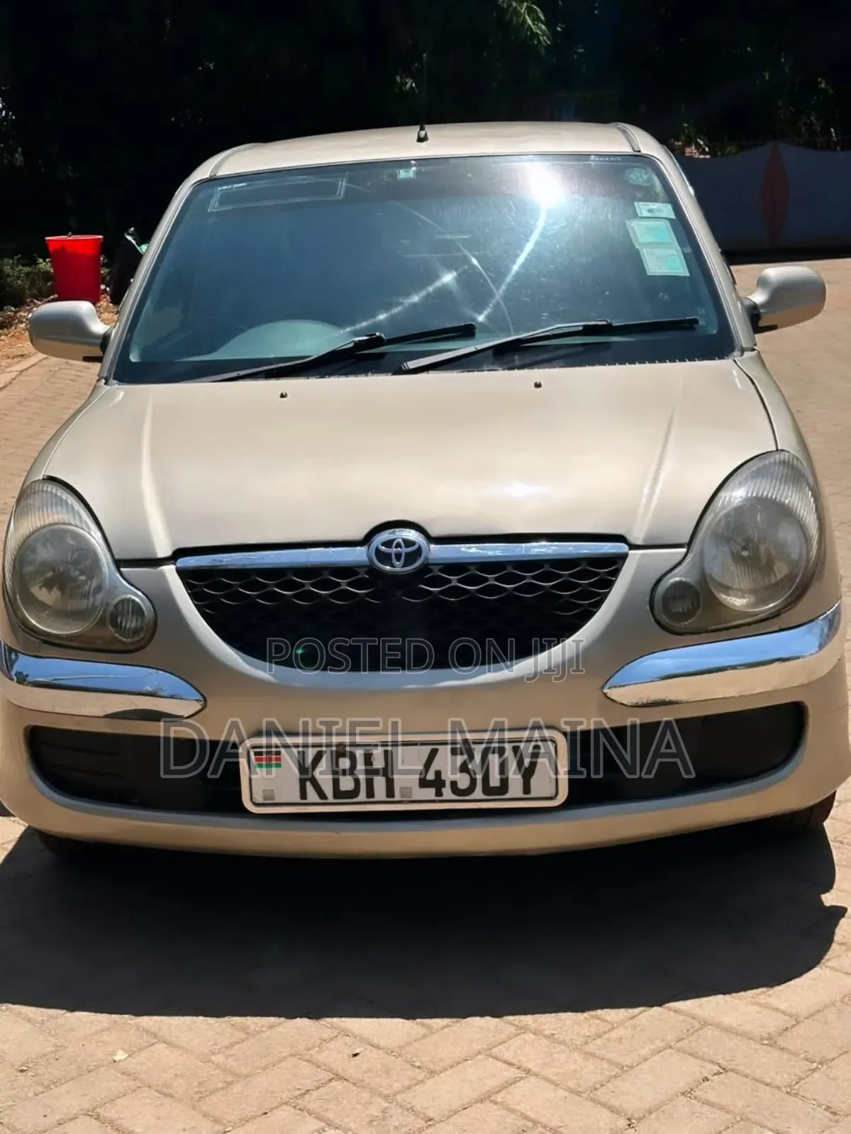 Toyota Duet 2001 Silver