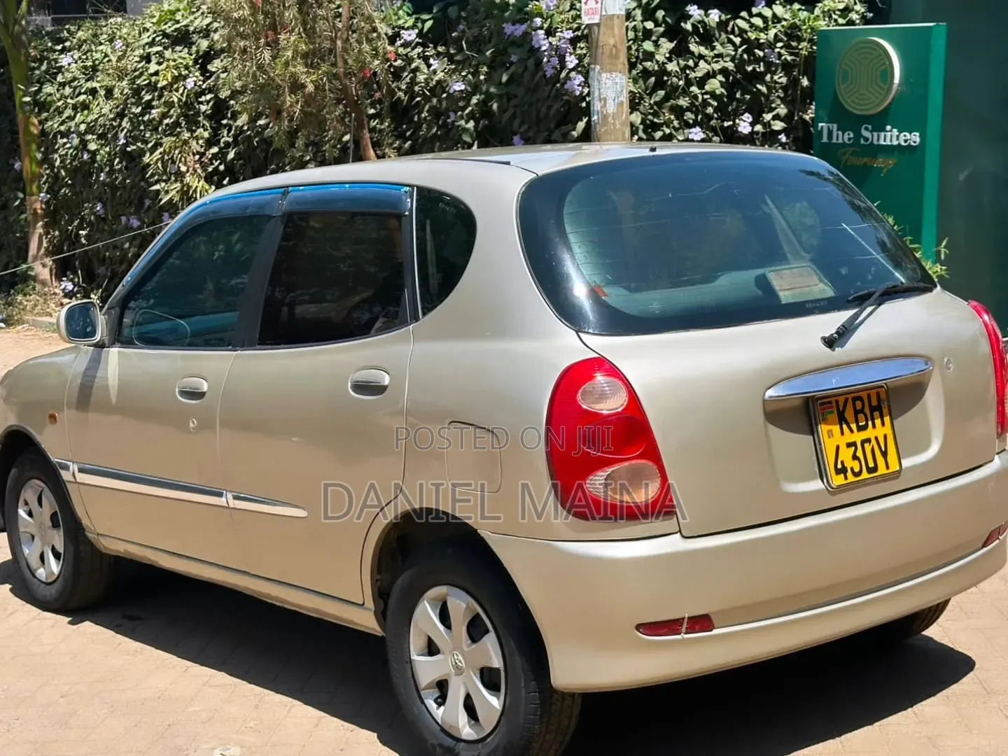 Toyota Duet 2001 Silver