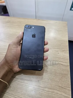 Apple iPhone 7 Plus 32 GB Black