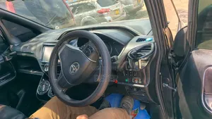 Toyota Esquire 2018 Black