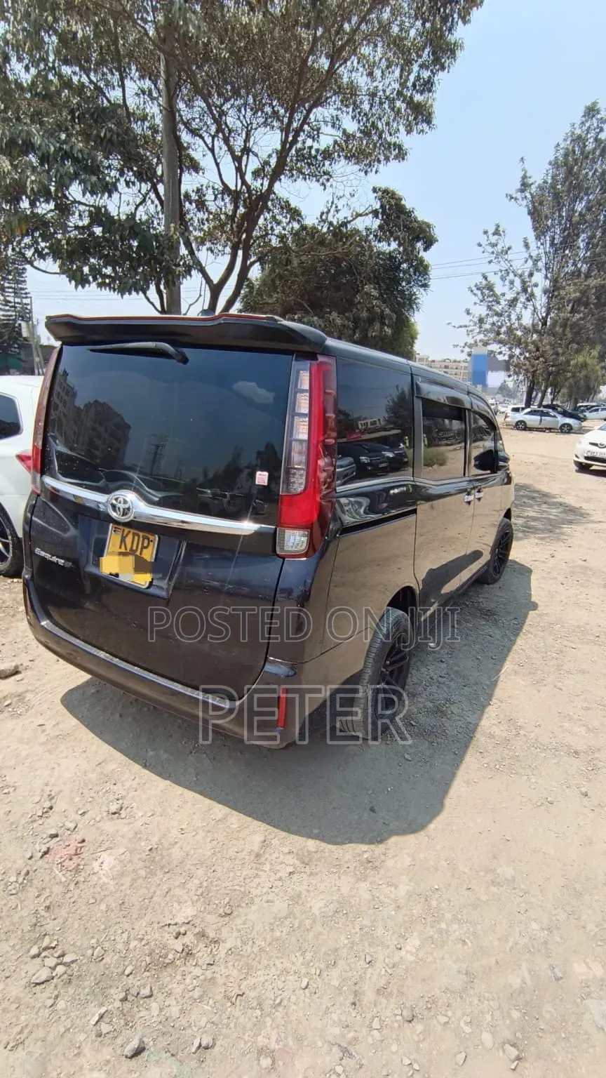 Toyota Esquire 2018 Black