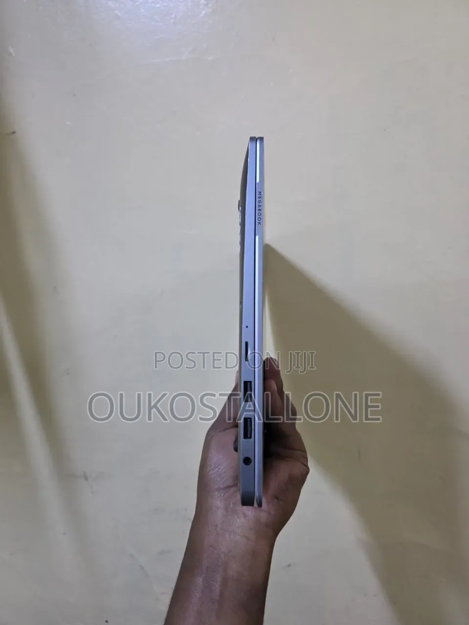 New Laptop Tecno MEGABOOK S1 16GB Intel Core i7 SSD 256GB