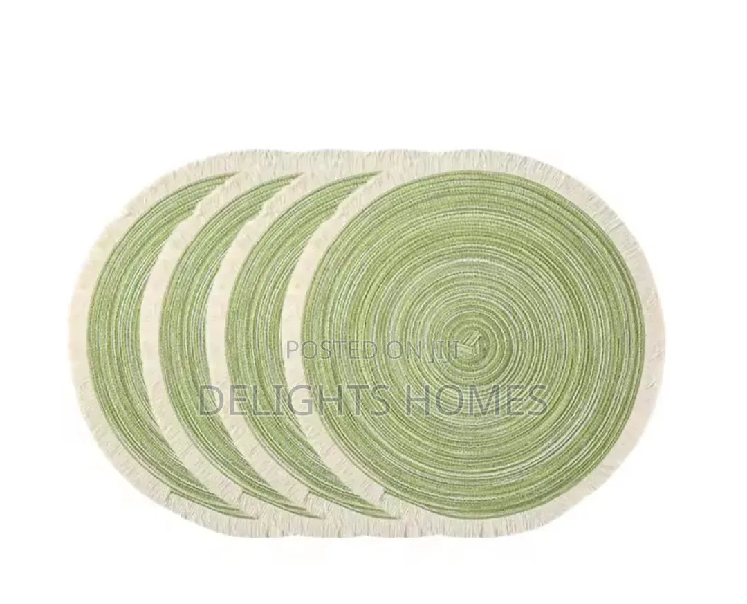 Woven Round Braided Environmentally Friendly Table Placemats-Car