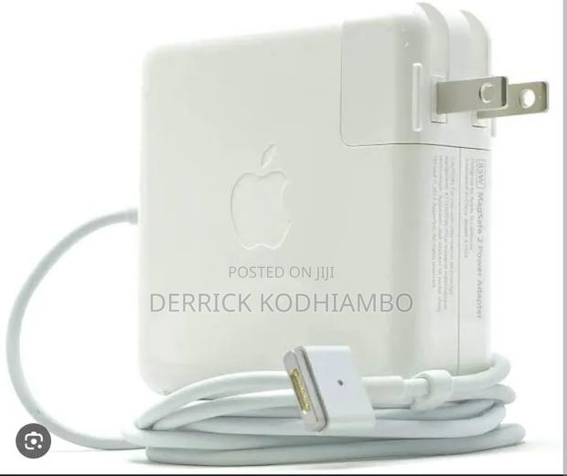 MacBook Pro AC Adapter Magsafe Type 2 - thumbnail 2