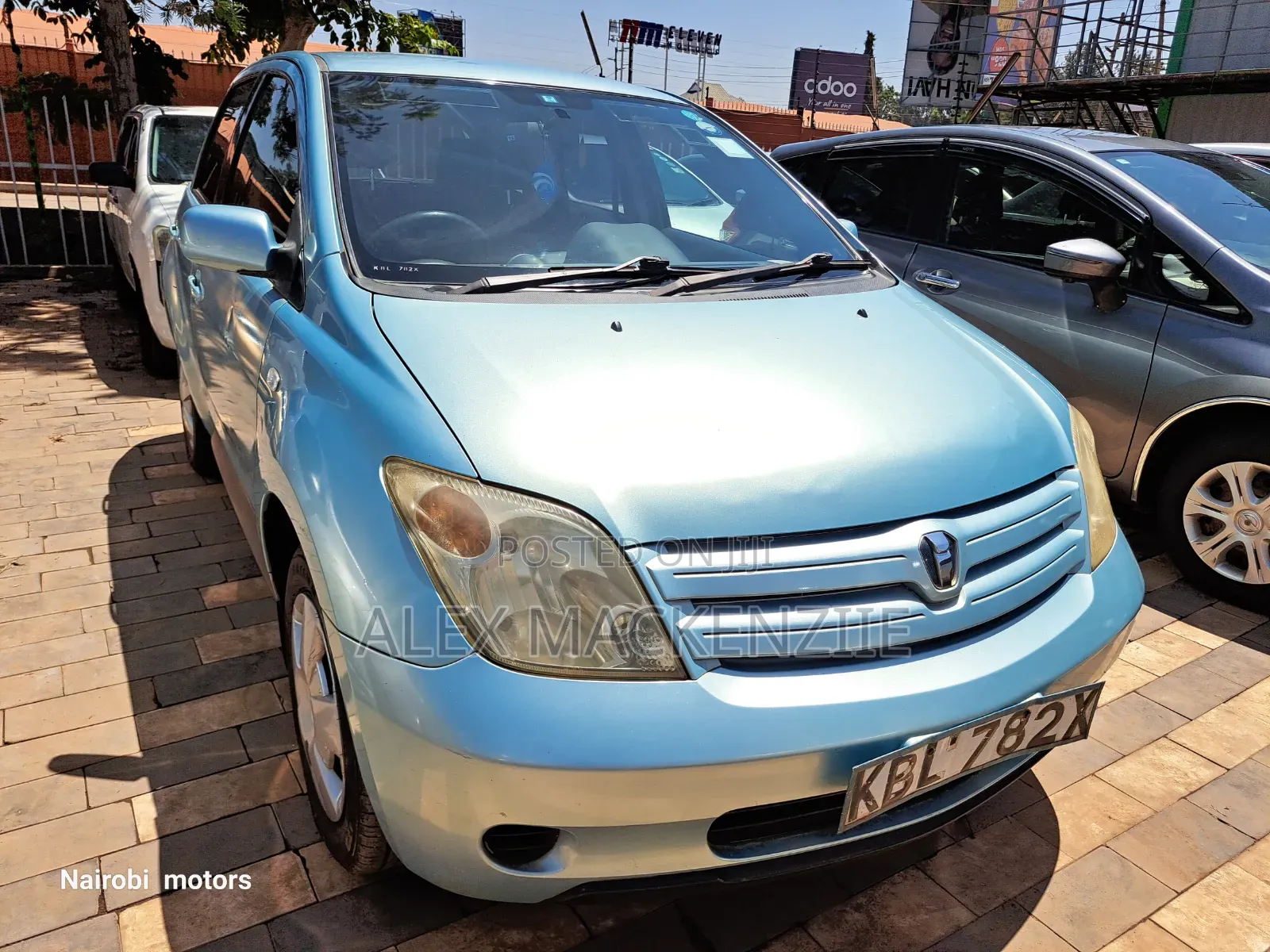 Toyota IST 2003 Silver