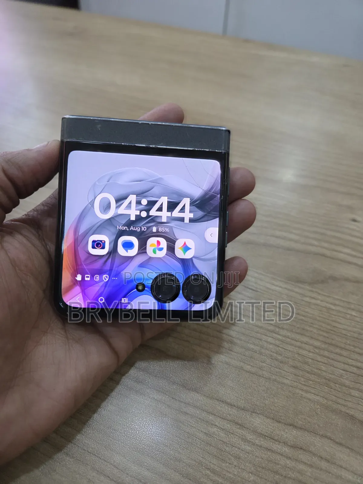 Motorola Razr 2024 256 GB Gray