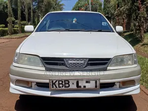 Toyota Carina 2001 White