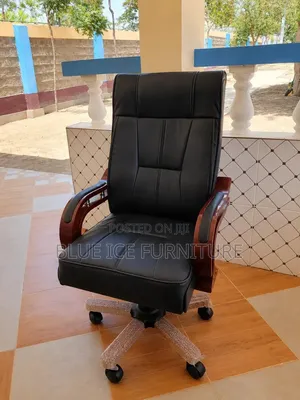 High Back Executive Leather Office Chair With Wooden Arms