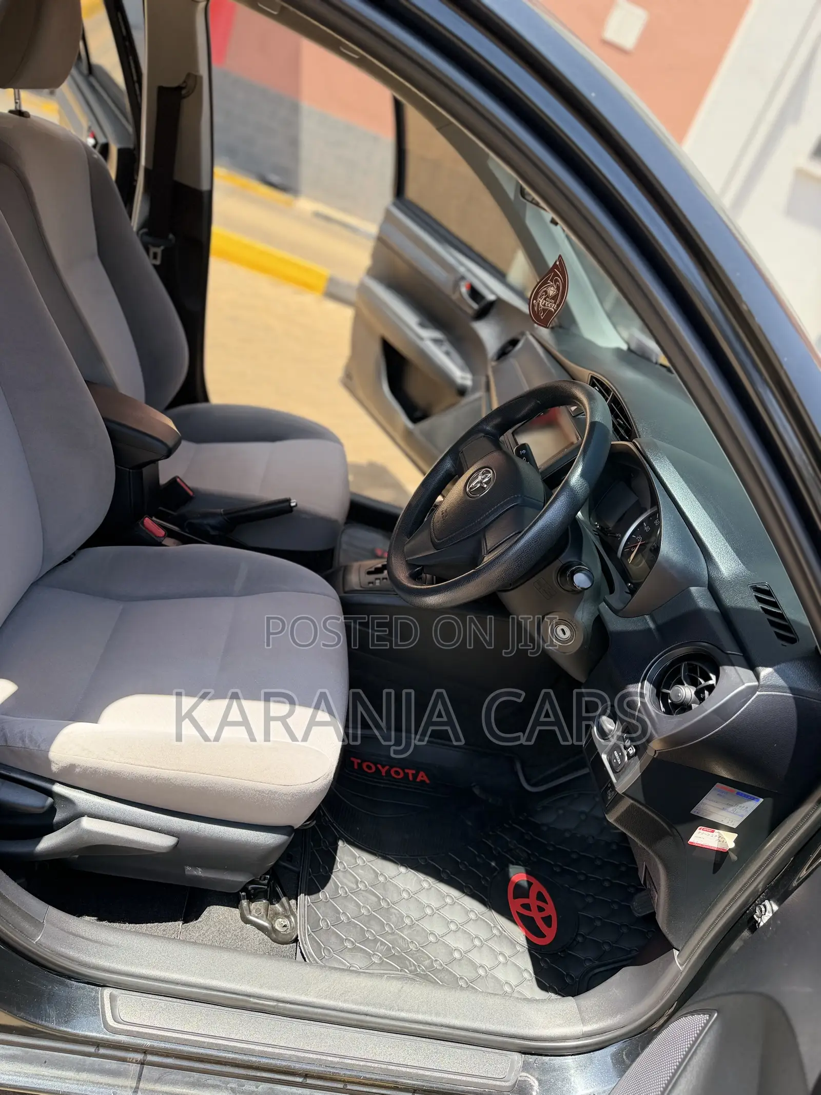 Toyota Axio 1.5 Luxel 4WD 2017 Black