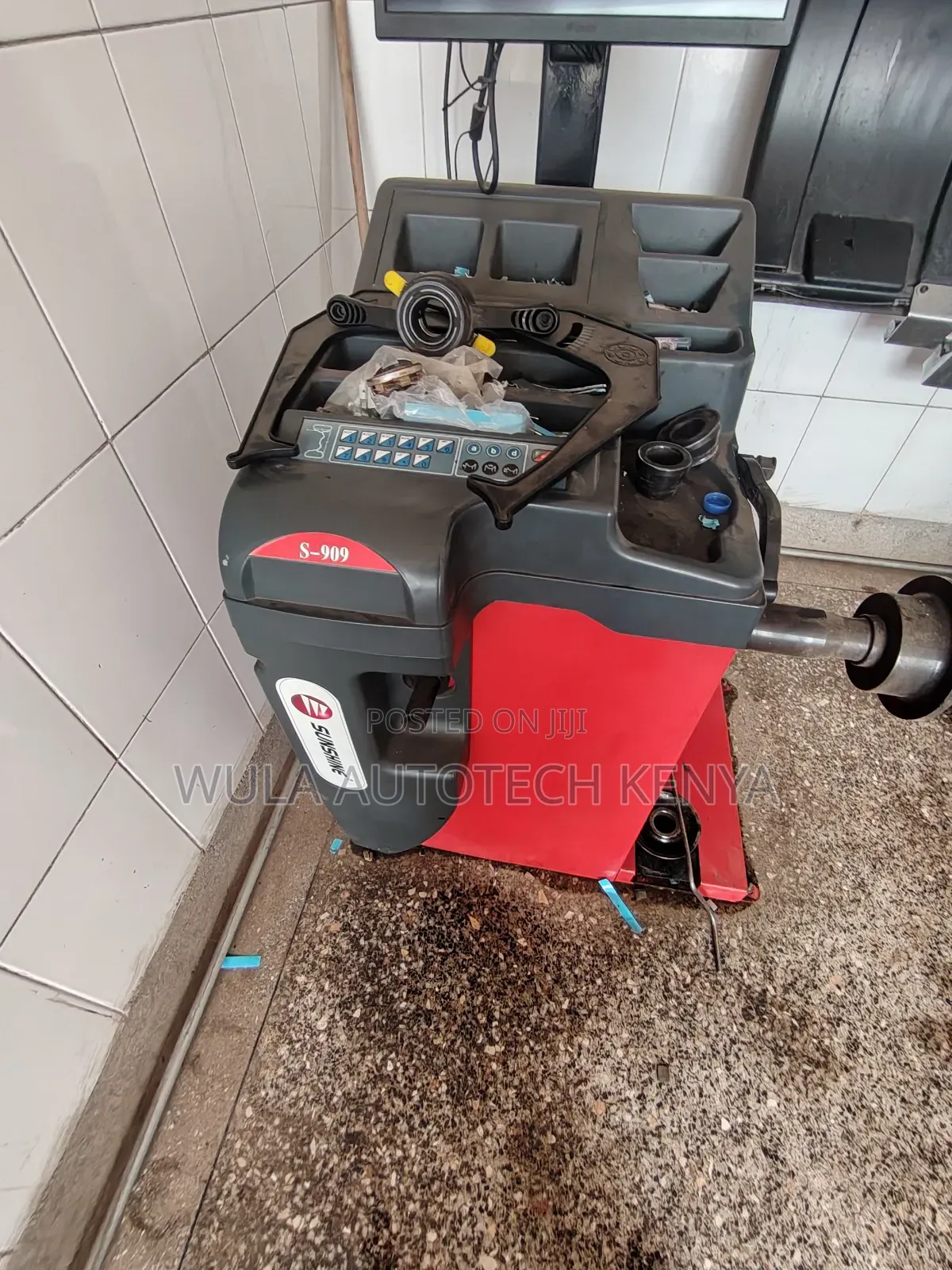 Durable Cabinet Construction Heavy Duty Wheel Balancer S909 Sunshine