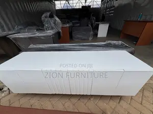 Modern Executive TV Stand (5ft)
