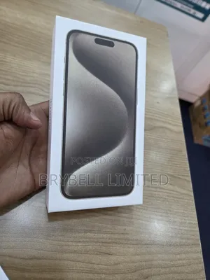 New Apple iPhone 15 Pro Max 256 GB Black