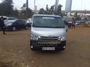 Toyota HiAce 2012 Silver