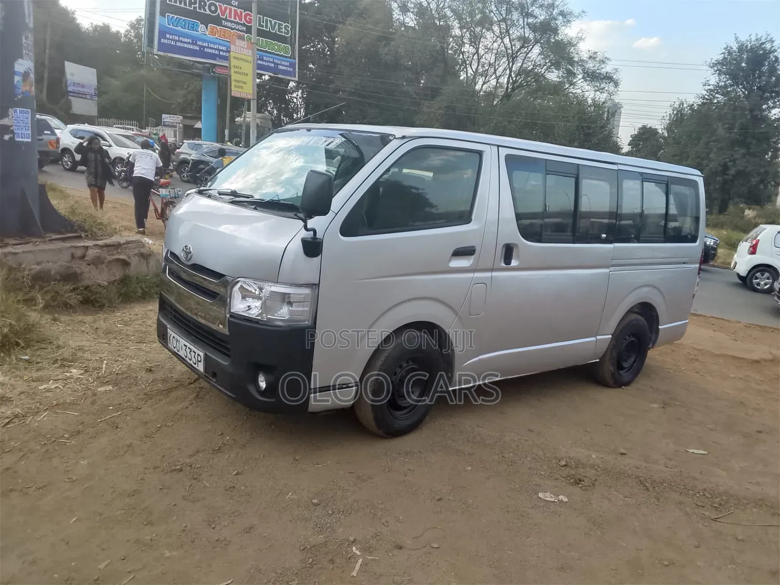 Toyota HiAce 2012 Silver