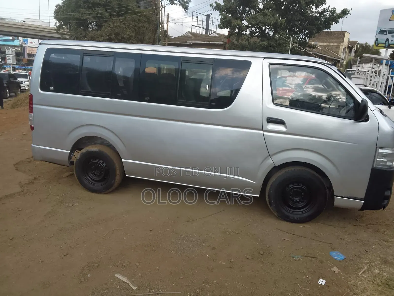 Toyota HiAce 2012 Silver