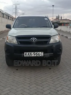 Toyota Hilux 2006 Silver